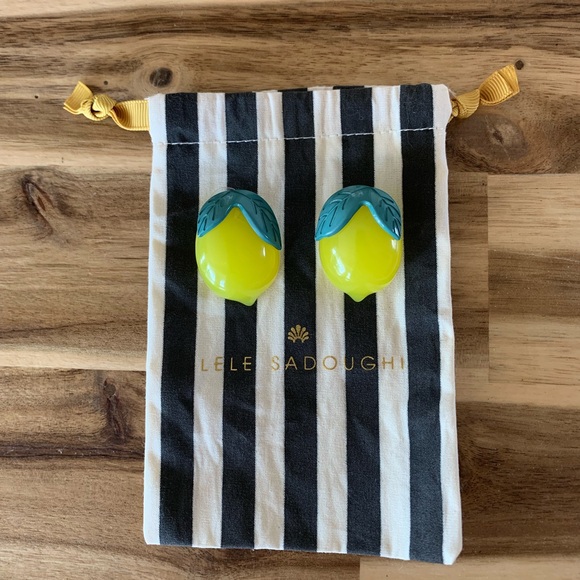 Lele Sadoughi lemon lucite earrings new with dust bag - Picture 7 of 7